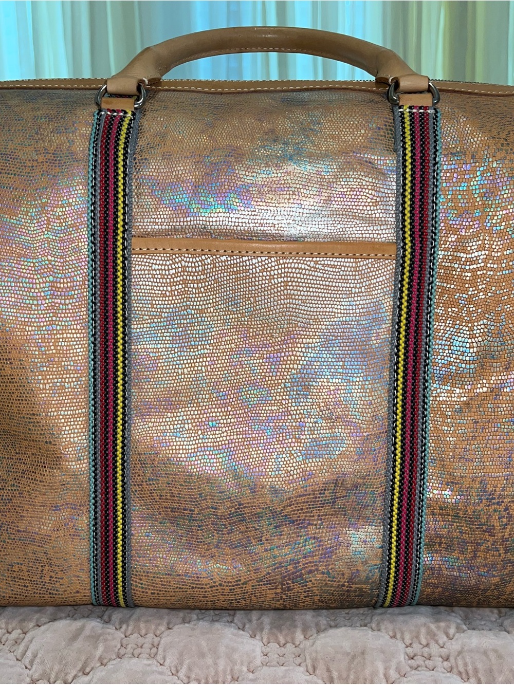 Consuela ‘Gloria’ Iridescent Jetsetter - Picture 2 of 12